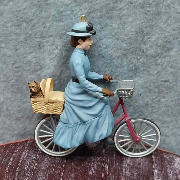 Wizard Of Oz  Miss Gulch Hallmark Ornament Toto  with Box - Picture 2 of 7